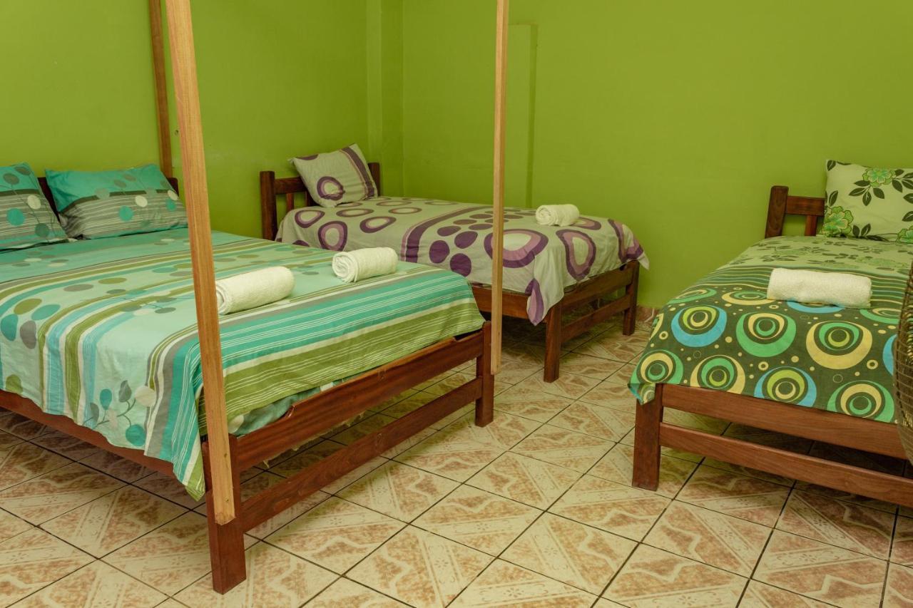 Perezoso Hostel Rurrenabaque Esterno foto
